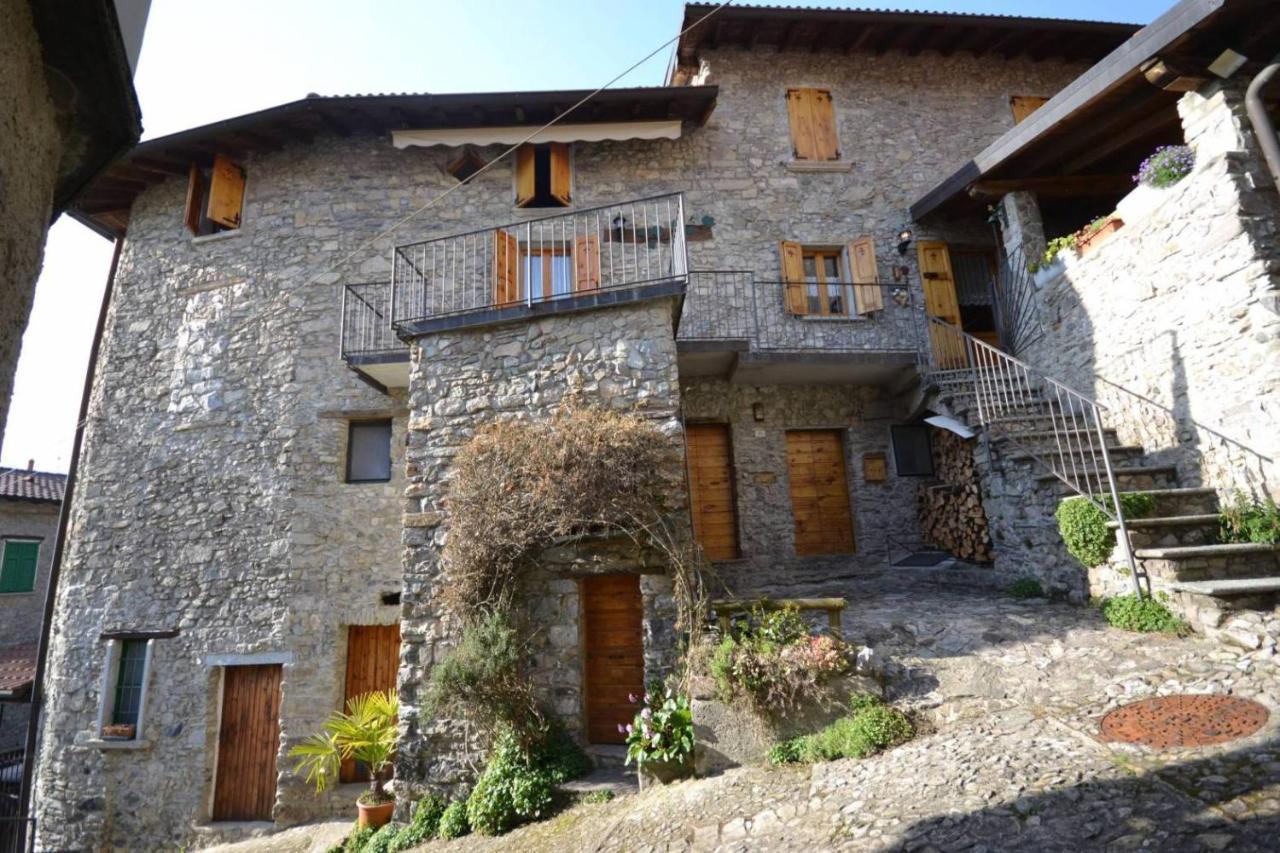 Rustico Lago Di Como B&B Barna Exterior photo